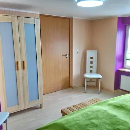 Hébergement de vacances Neukalener Stadthaus Zum Alten Schmied