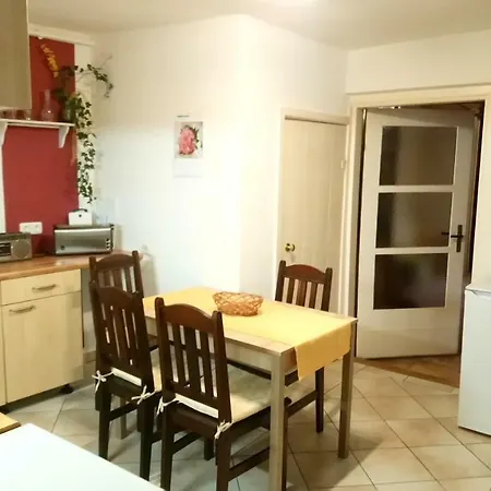 Holiday home Neukalener Stadthaus Zum Alten Schmied