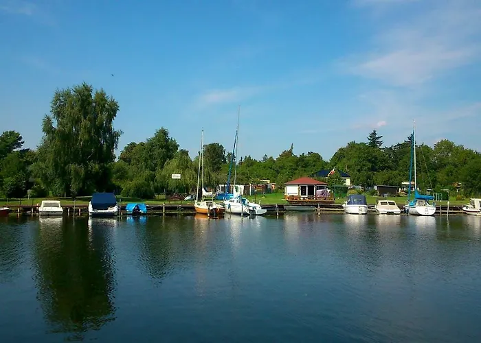 Neukalener Stadthaus Zum Alten Schmied *